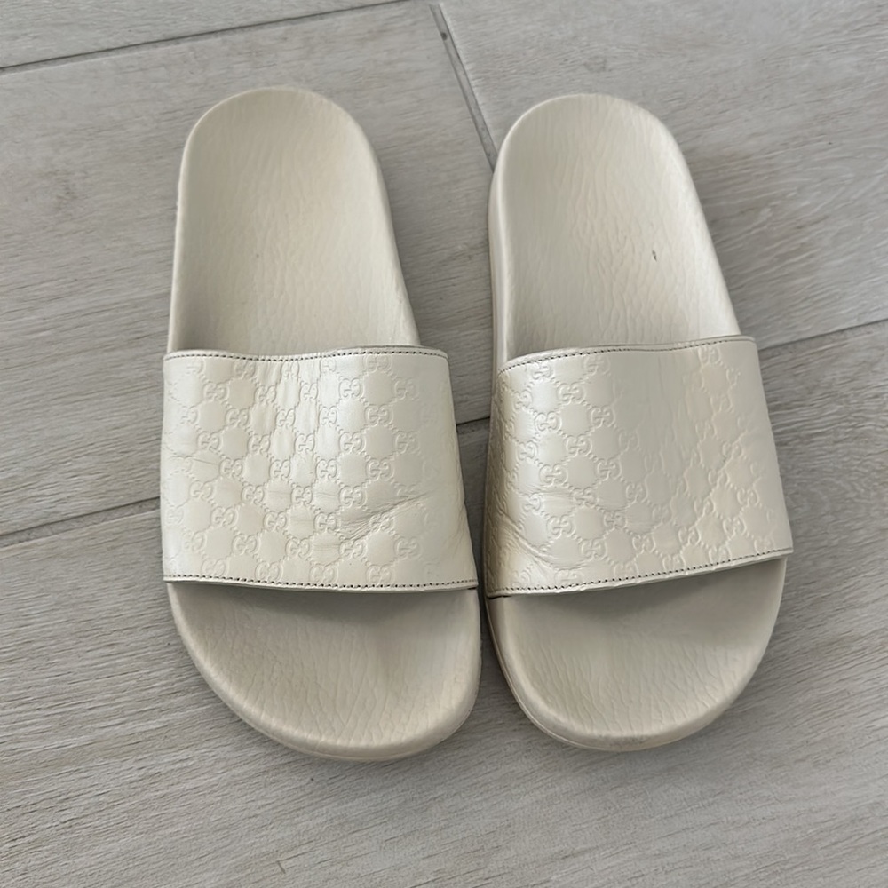 Gucci Microguccisima Rubber Pool Slides - image 8